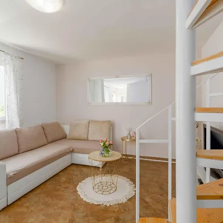 Apartment In Porec/istrien 9920 Porec